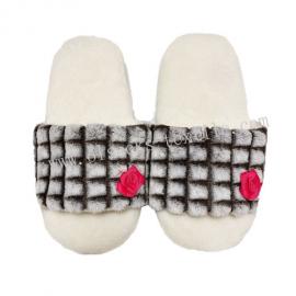 WOMEN LIGHT WEIGHT EMBOSSED PLAID FLANNEL SLIDE