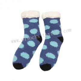 WINTER LOUNGE POPO DOTS SLIPPER SOCKS